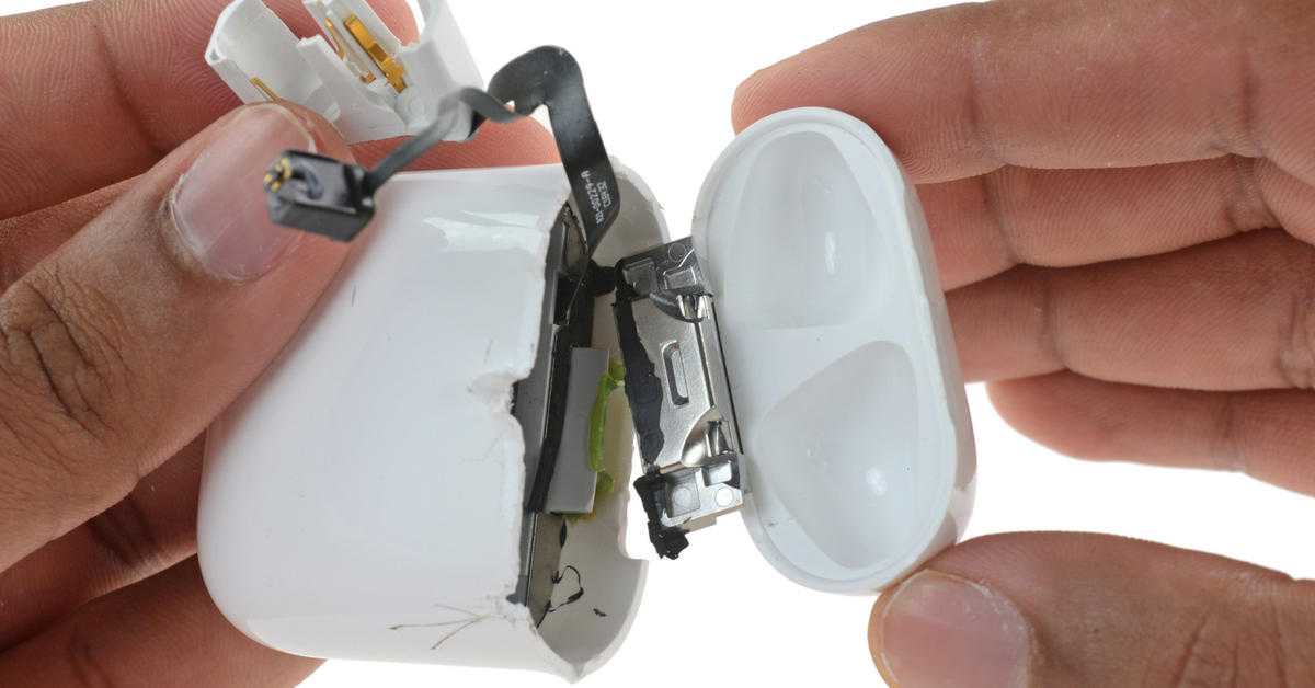 Почему может не работать один наушник airpods?