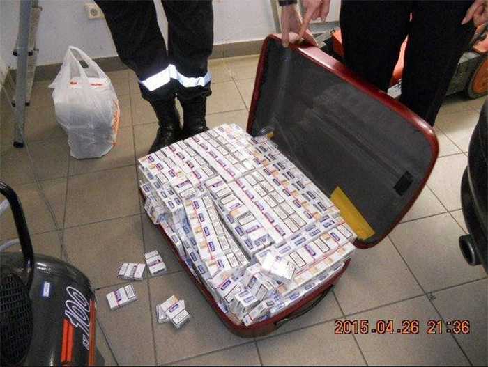 ✅ ввоз и вывоз телефонов, ipod, ipad iphone, коммуникаторов сколько можно везти ввести телефонов из китая. сколько iphone можно привезти в россию из-за границы? как привезти карты с собой - smileone.su