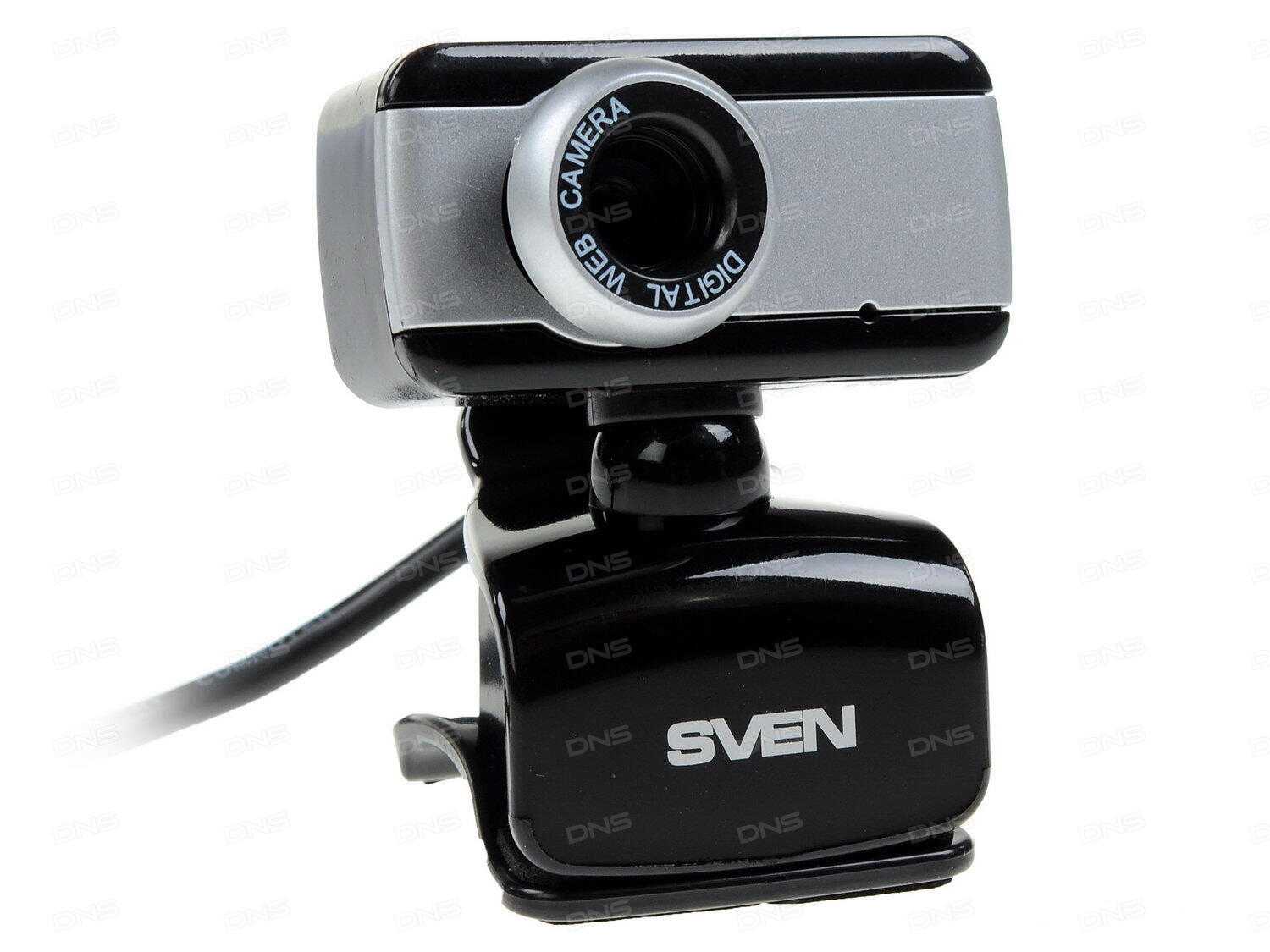 SVEN IC-320 упакована в пластиковый блистер – перед покупкой можно рассмотреть камеру со всех сторон Не вскрывая упаковку, пользователь может ознакомиться с основными параметрами вебки, которые перечислены на картонной вставке